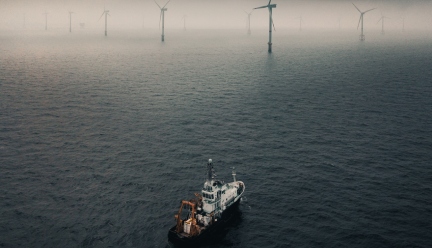 picture of a ship at sea 